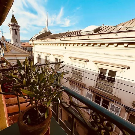 Appartamento Superbe Duplex Entre Le Vieux Et La Prom Nizza