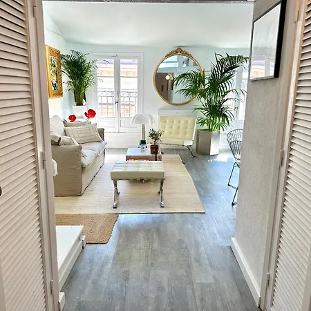 Superbe Duplex Entre Le Vieux Et La Prom Nizza